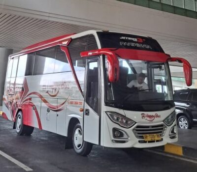 sewa bus di jakarta